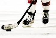 Hockey (Elastic Collisions): Sports Lab Series